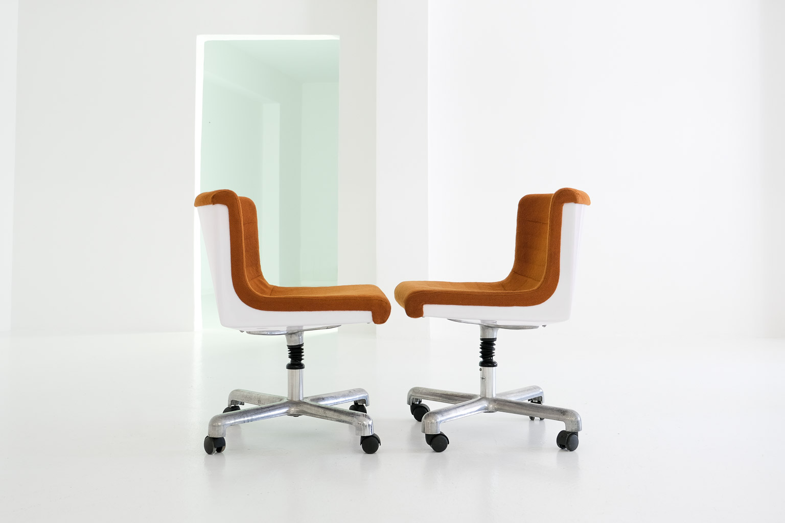 Ettore sottsass, hans von klier, poltronova, swifel office chair, progress office chair, italian design